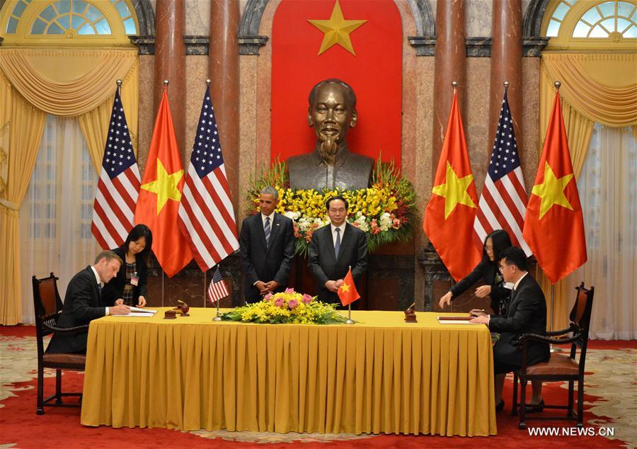 США отменили эмбарго на поставки оружия Вьетнаму 