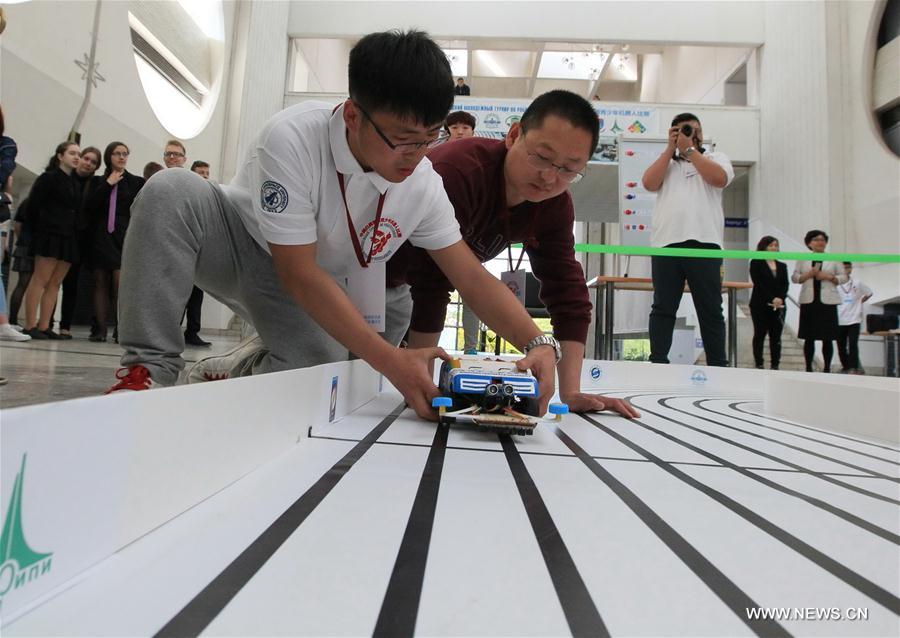 Белорусско-китайский молодежный турнир по робототехнике проходит в Минске