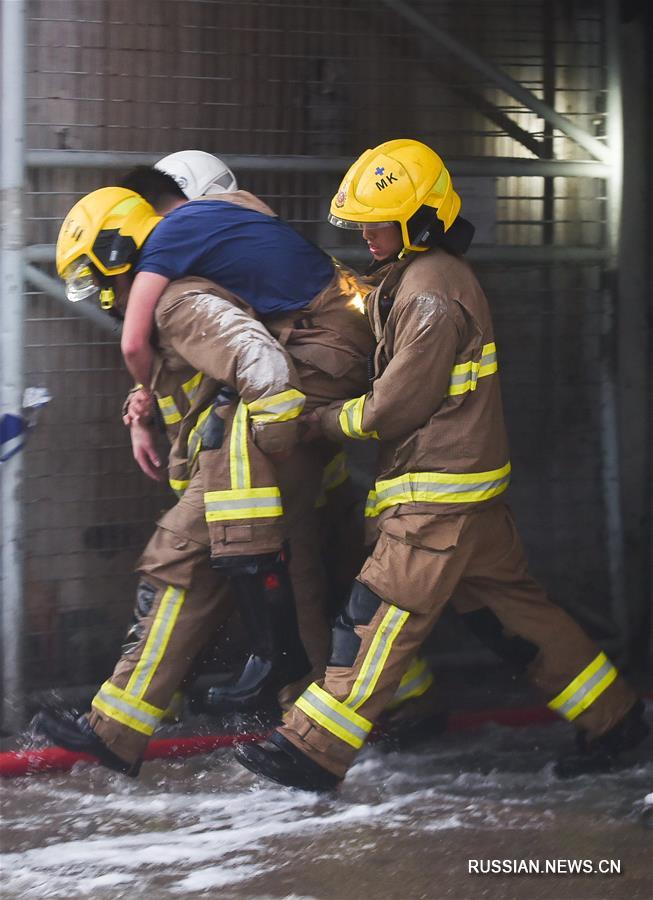（突发事件后续）（2）香港工业大厦火灾殉职消防员增至2人