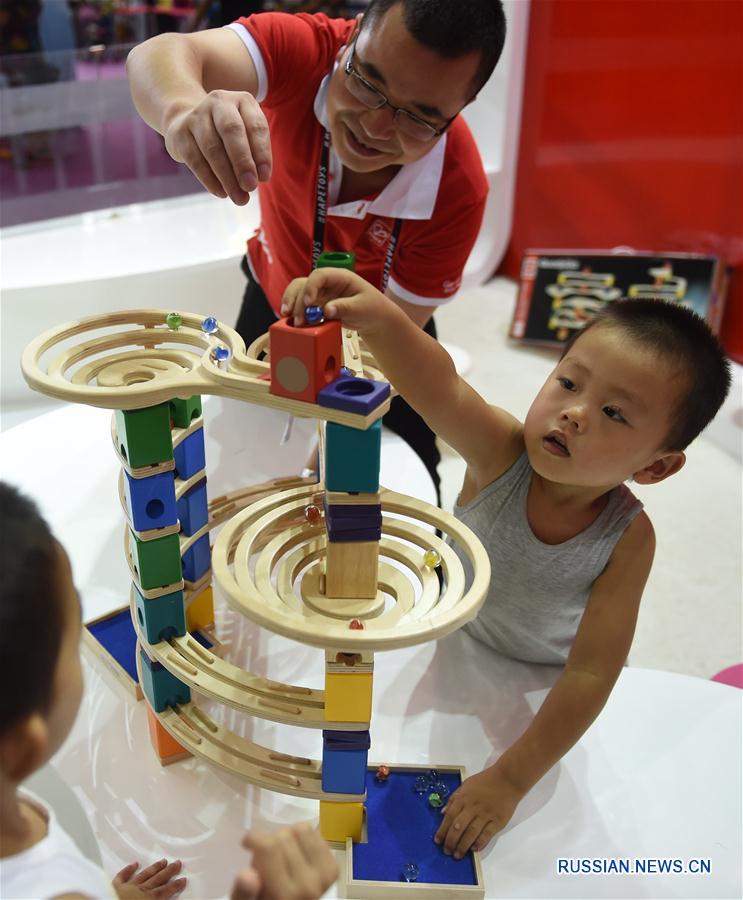 Международная ярмарка игрушек открылась в Пекине