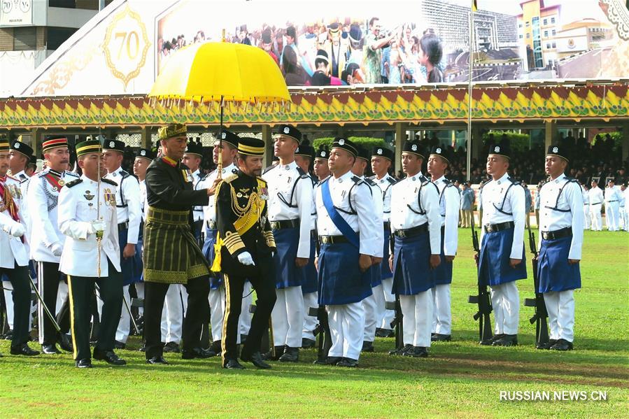В Брунее отметили 70-летний юбилей султана страны Х. Болкиаха