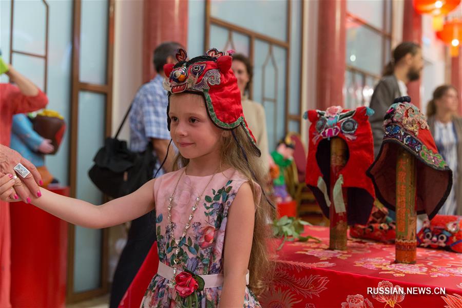 В Китайском культурном центре в Москве прошли мероприятия, посвященные символике иероглифа "двойное счастье"