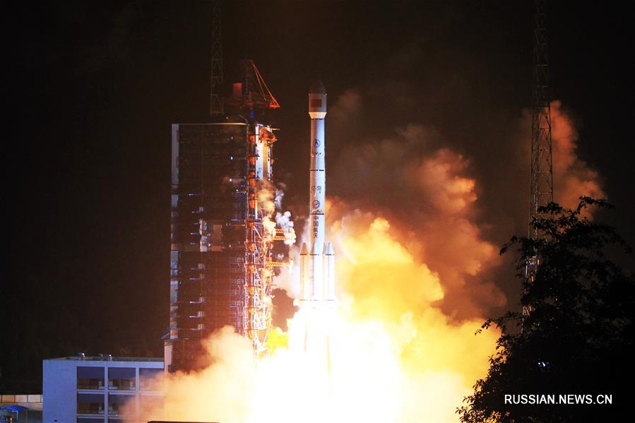 Китай успешно запустил спутник системы мобильной связи "Тяньтун-1"
