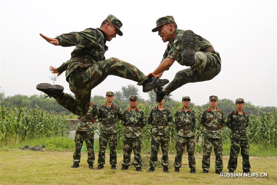 Суровые тренировки бойцов погранслужбы Китая