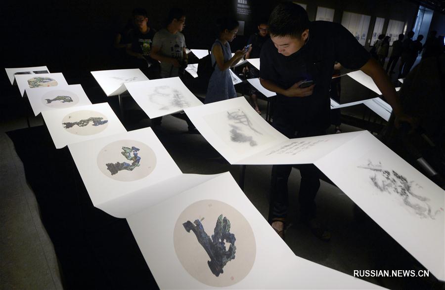 В Ханчжоу открылась выставка ксилографических гравюр