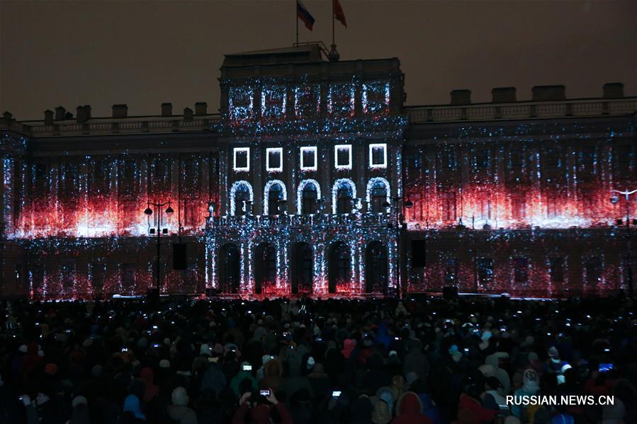 Фестиваль света в Петербурге