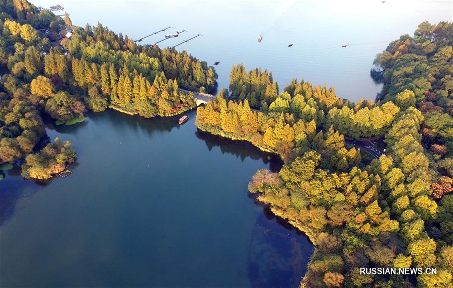 Осеннее очарование озера Сиху