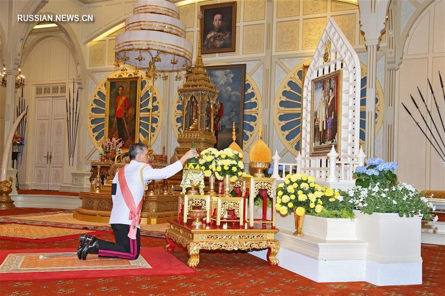 В Таиланде на престол взошел Рама X