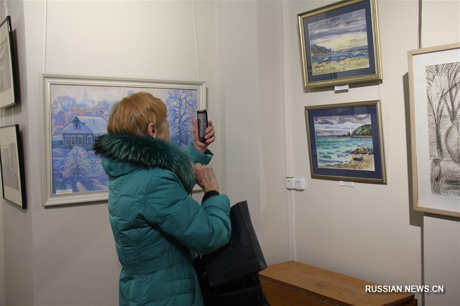 Выставка "Искусство графики" во Владивостоке