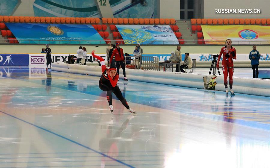 Китайские спортсменки завоевали "золото" и "серебро" Кубка мира по конькобежному спорту в Астане