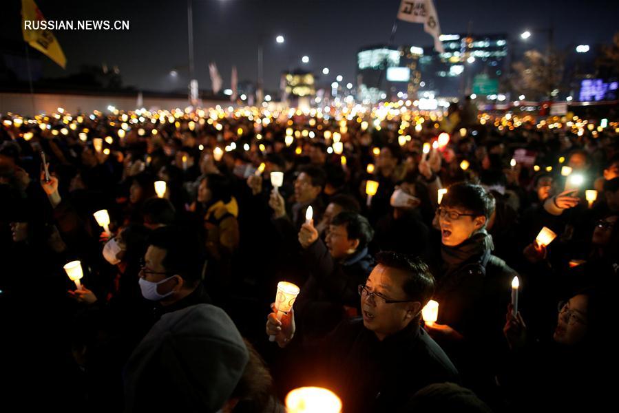 （外代一线）（2）韩国民众再次举行集会要求朴槿惠下台