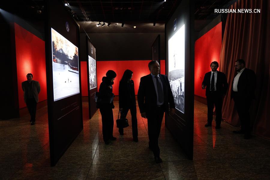 （文化）（4）新华社与塔斯社建立合作关系60周年联合摄影展在京举行