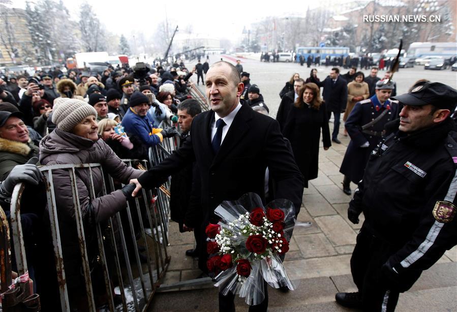 Румен Радев вступил в должность президента Болгарии