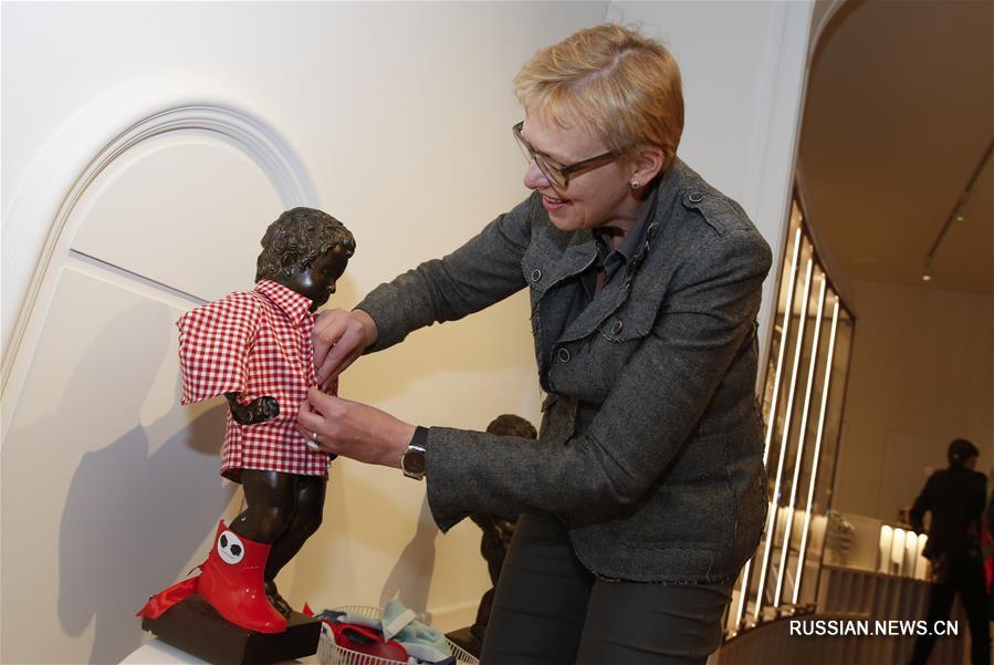 В Брюсселе открывается музей нарядов "Писающего мальчика"