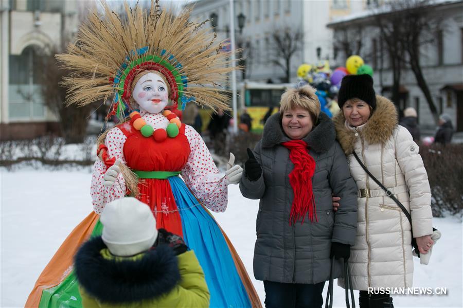 В России празднуют Масленицу