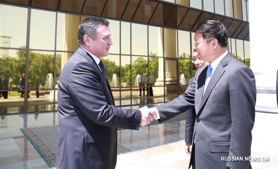 Делегация КПК посетила Узбекистан