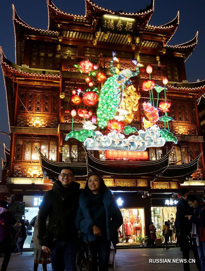 （社会）（3）上海：豫园新春民俗艺术灯会首次全面亮灯调试