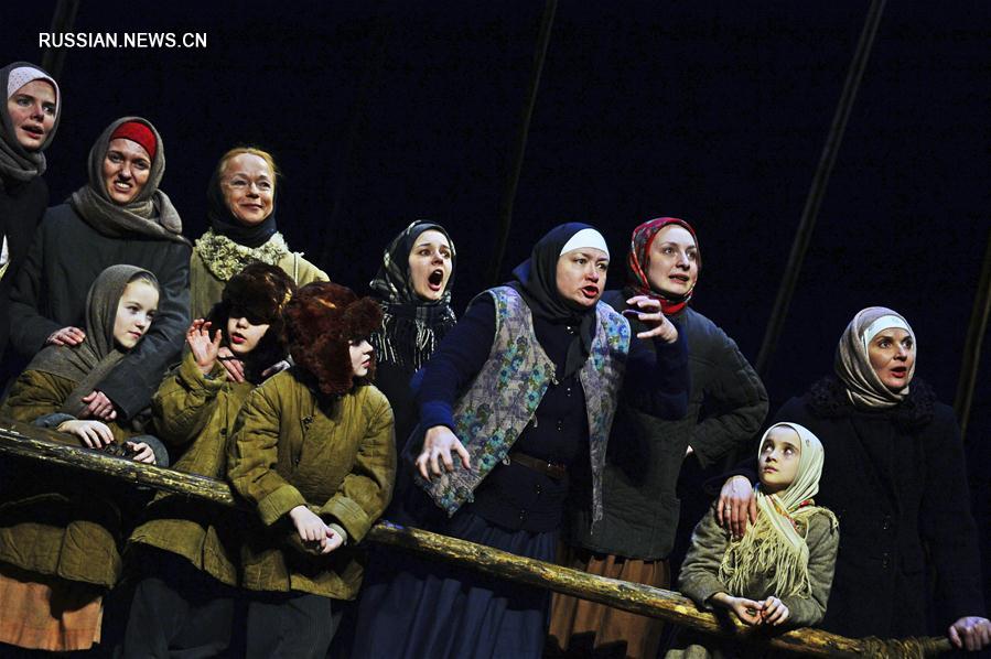 Спектакль "Братья и сестры" Льва Додина покажут на сцене г. Тяньцзинь