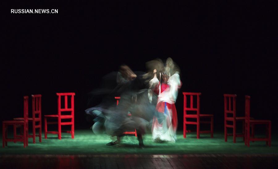 Пекинская опера "Фауст" на сцене римского театра Арджентина