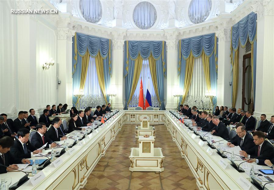 （XHDW）（2）张高丽与俄罗斯第一副总理舒瓦洛夫举行中俄投资合作委员会第四次会议
