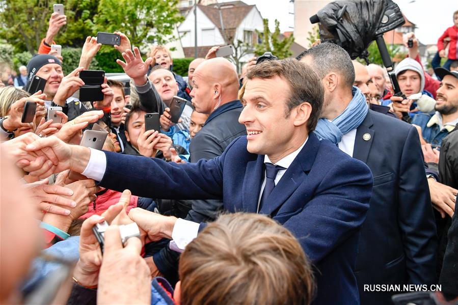 （国际）（1）马克龙参加法国总统选举第二轮投票