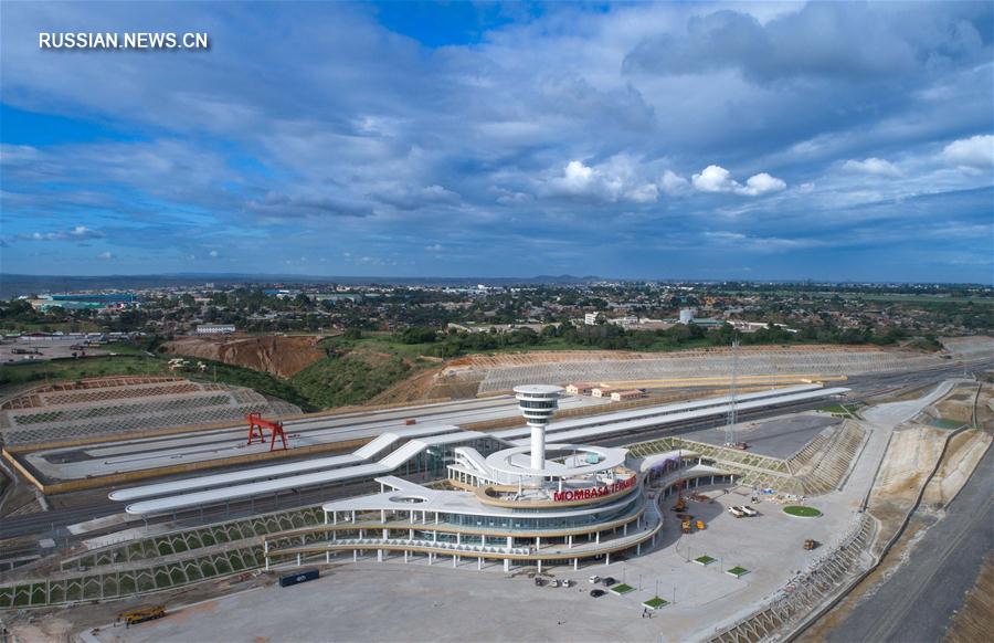 Железная дорога Момбаса -- Найроби с высоты птичьего полета