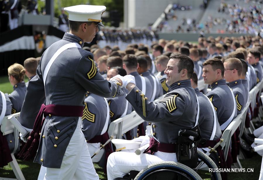 Выпускная церемония в Вест-Пойнтской военной академии США