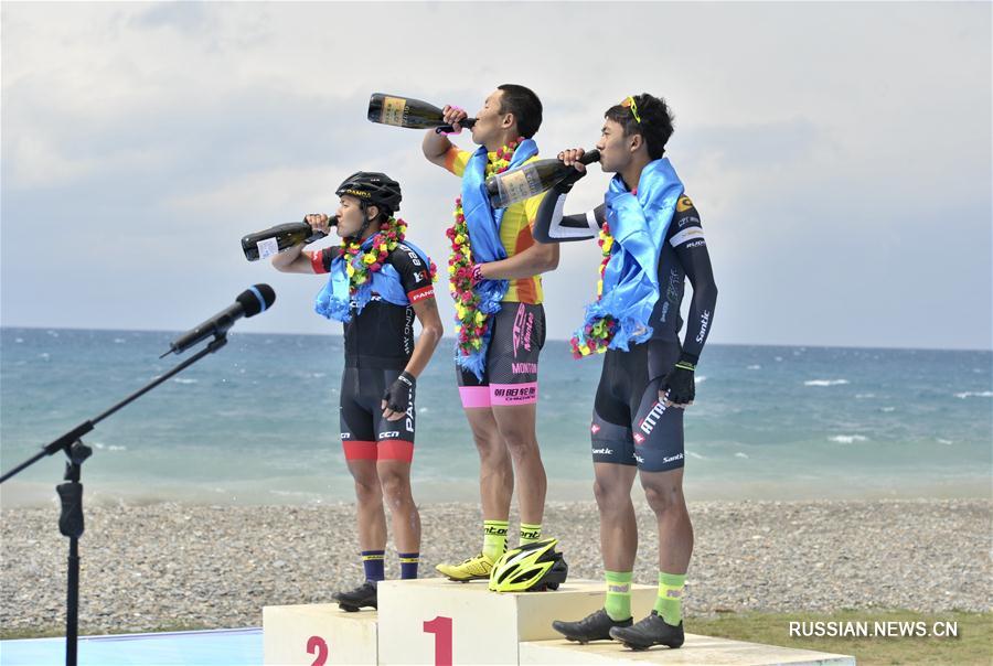 Велоспорт -- Шоссейная гонка "Тур озера Сайрам-Нур" стартовала в Синьцзяне