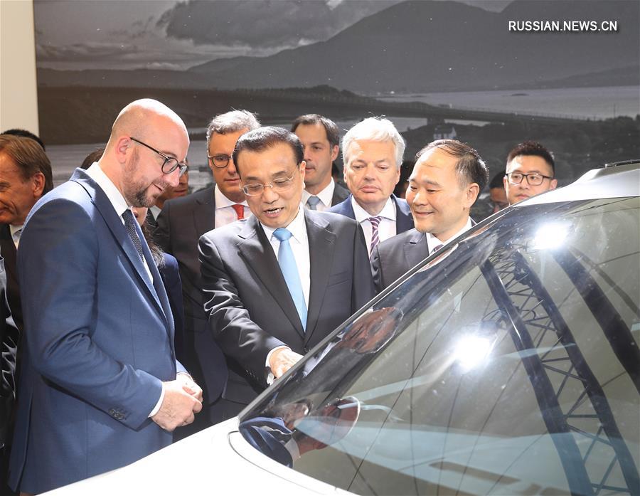 （XHDW）（1）李克强与比利时首相米歇尔共同参观吉利沃尔沃汽车创新成果展