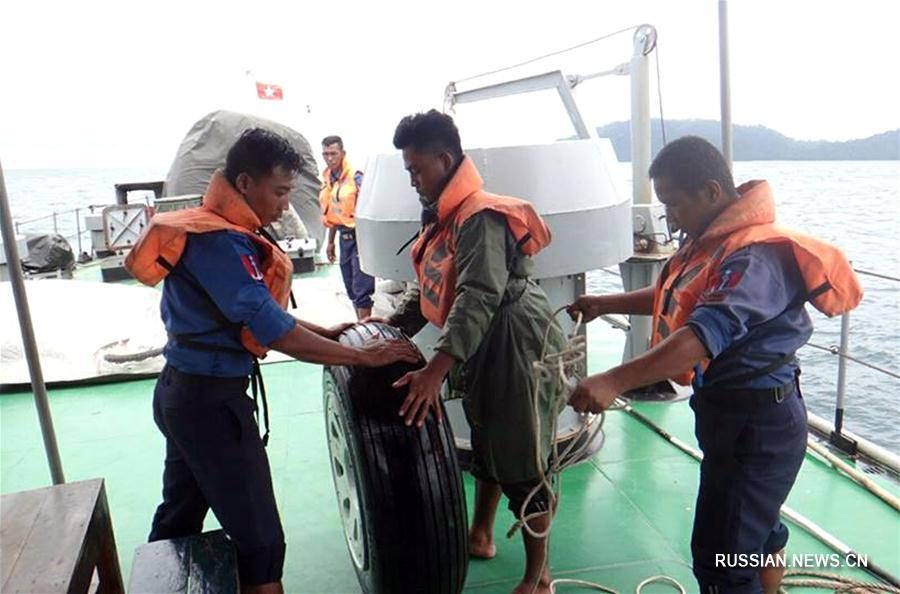Обнаружены обломки пропавшего в среду самолета вооруженных сил Мьянмы 