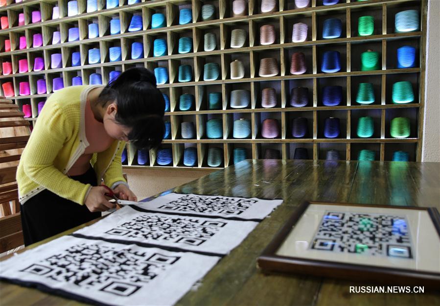 Традиционное ткачество народности туцзя выходит на международный рынок 