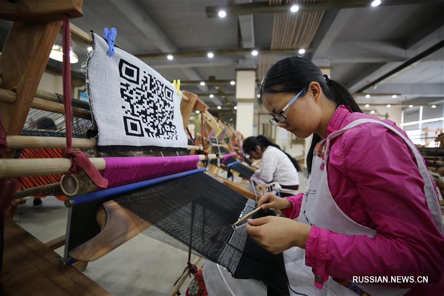 Традиционное ткачество народности туцзя выходит на международный рынок 