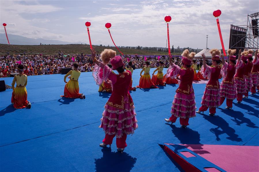 Туристический фестиваль в "лавандовом краю" Синьцзяна