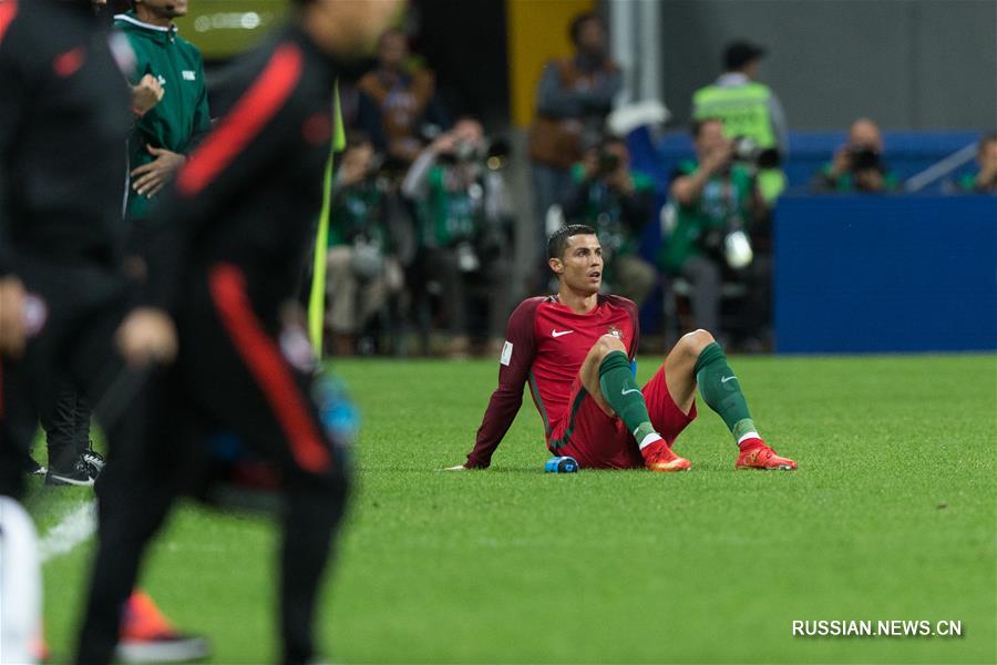 Футбол -- Кубок конфедераций ФИФА: Чили обыграла Португалию