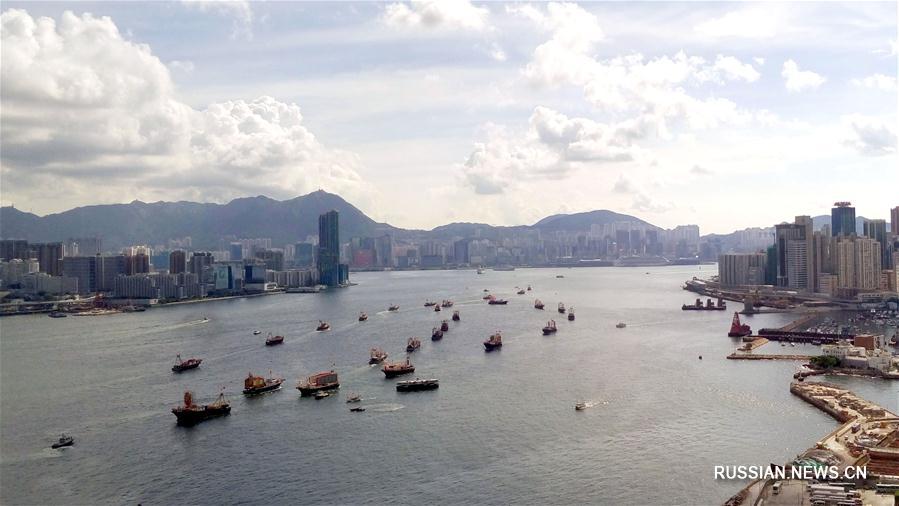 Круиз ста судов по заливу Виктория по случаю 20-й годовщины возвращения Сянгана под  юрисдикцию Китая