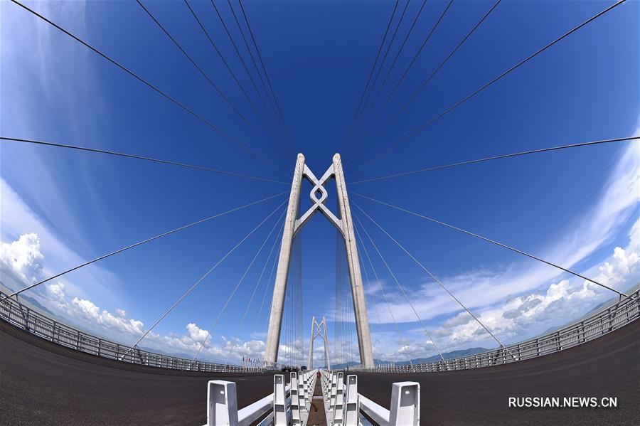 （经济）（5）港珠澳大桥主体工程全线贯通