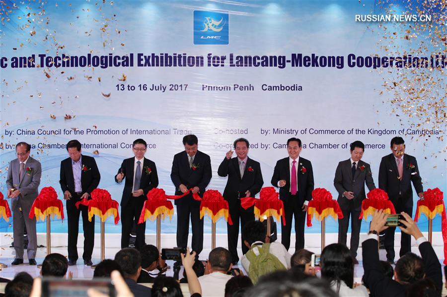 （XHDW）（1）2017年澜湄国家经济技术展聚焦产能合作