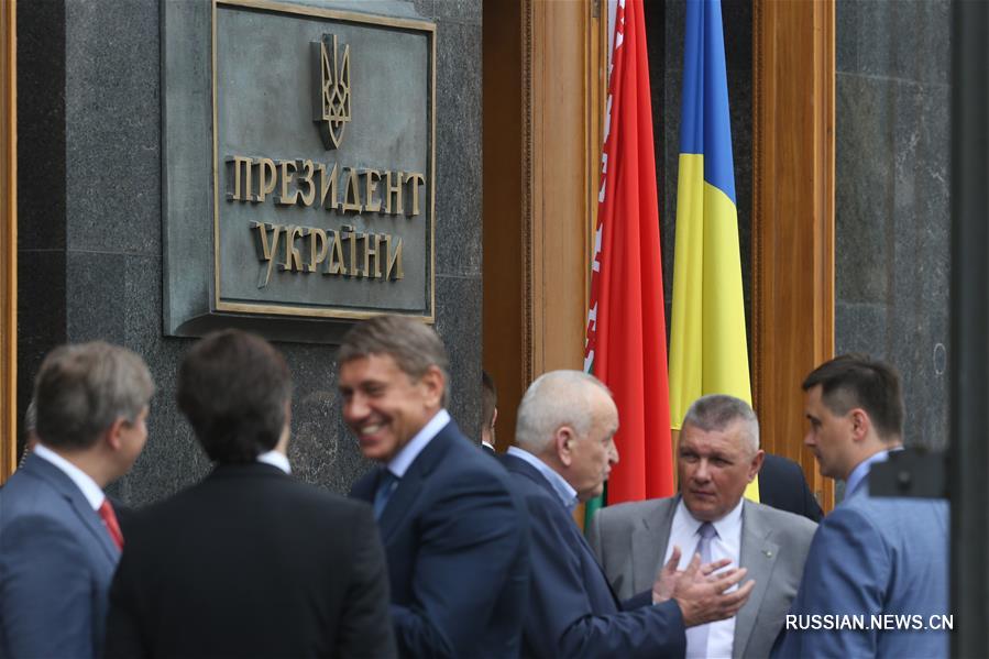 Президент Беларуси Александр Лукашенко посетил Украину с официальным визитом