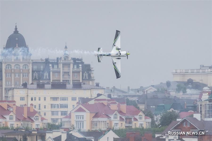 Этап чемпионата мира по аэробатике Red Bull Air Race в Казани