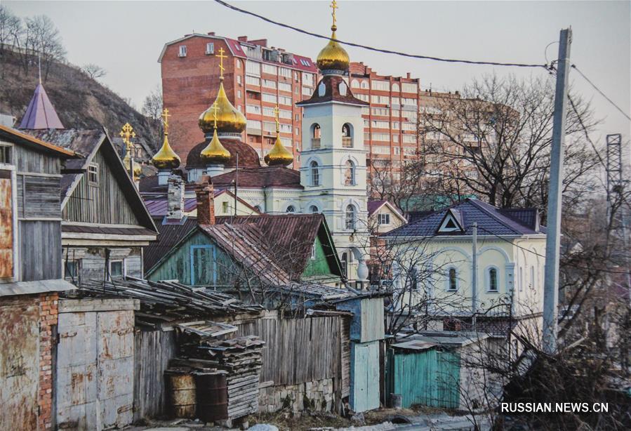 Во Владивостоке открылась фотовыставка, посвященная 157-летию города