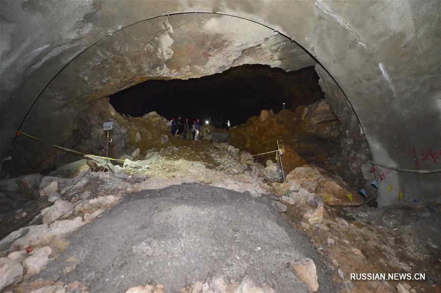 Строители скоростного шоссе обнаружили грандиозные пещеры в провинции Хубэй