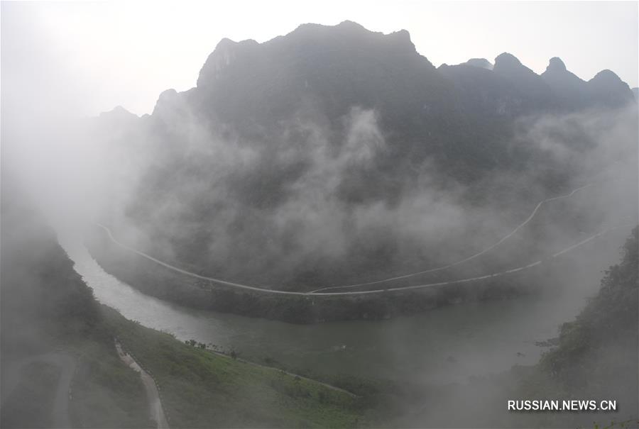 Дорога под облаками в уезде Дуань