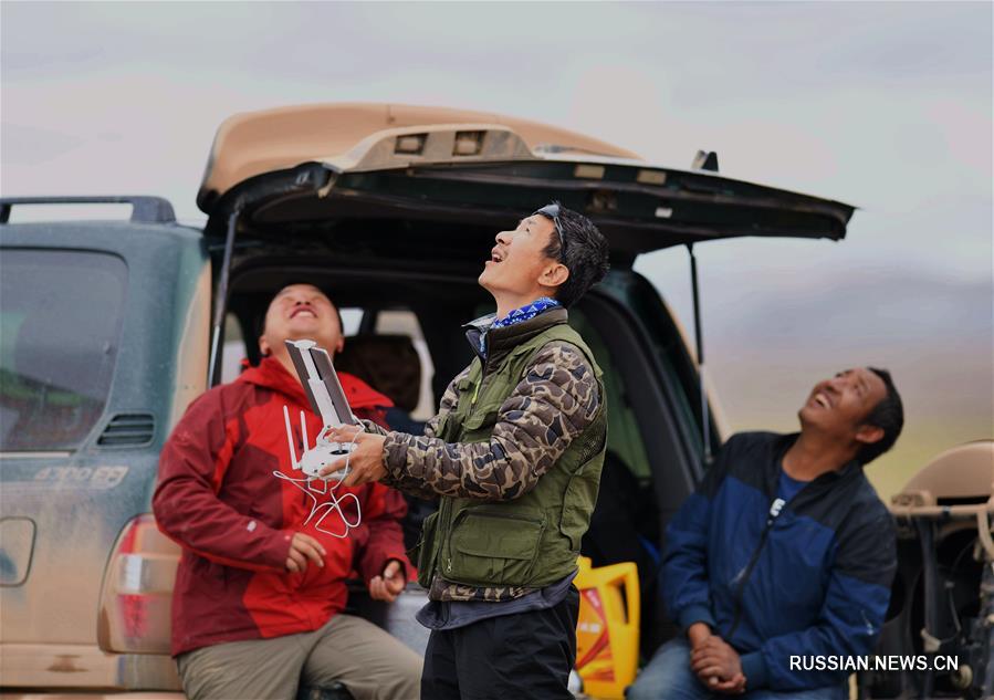 Раскрывая тайны "третьего полюса" -- В Тибетском АР продолжается крупномасштабная научная экспедиция