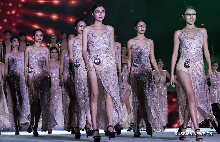 В Хайкоу завершился всекитайский финал 16-го международного конкурса моделей Jinggong International Model Contest