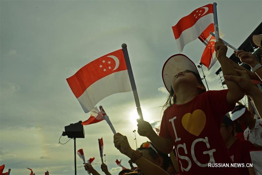 Сингапур отметил 52-летие независимости