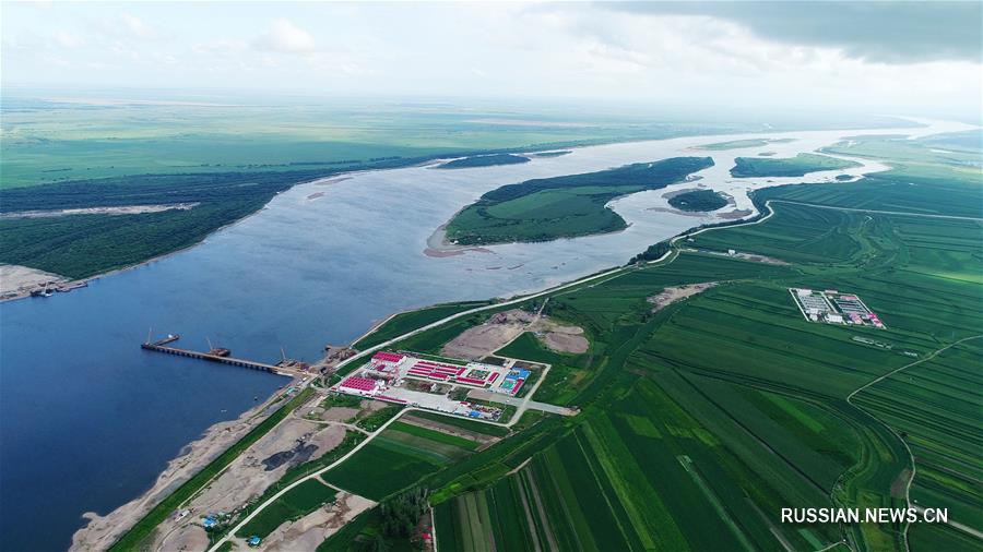 Строительство китайско-российского моста через Хэйлунцзян