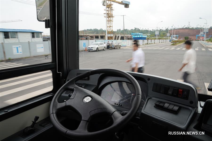 В Китае проходит испытания новый 12-метровый электробус с интеллектуальным управлением