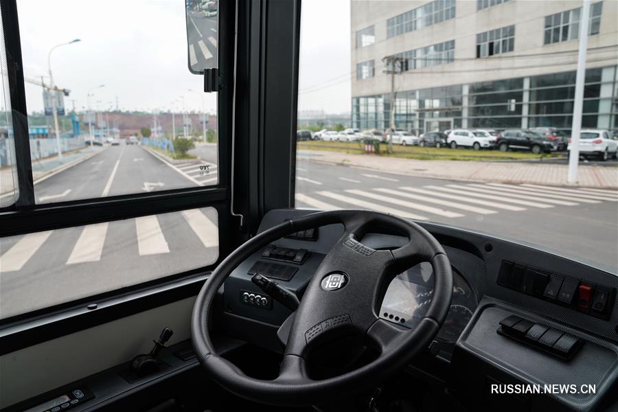В Китае проходит испытания новый 12-метровый электробус с интеллектуальным управлением
