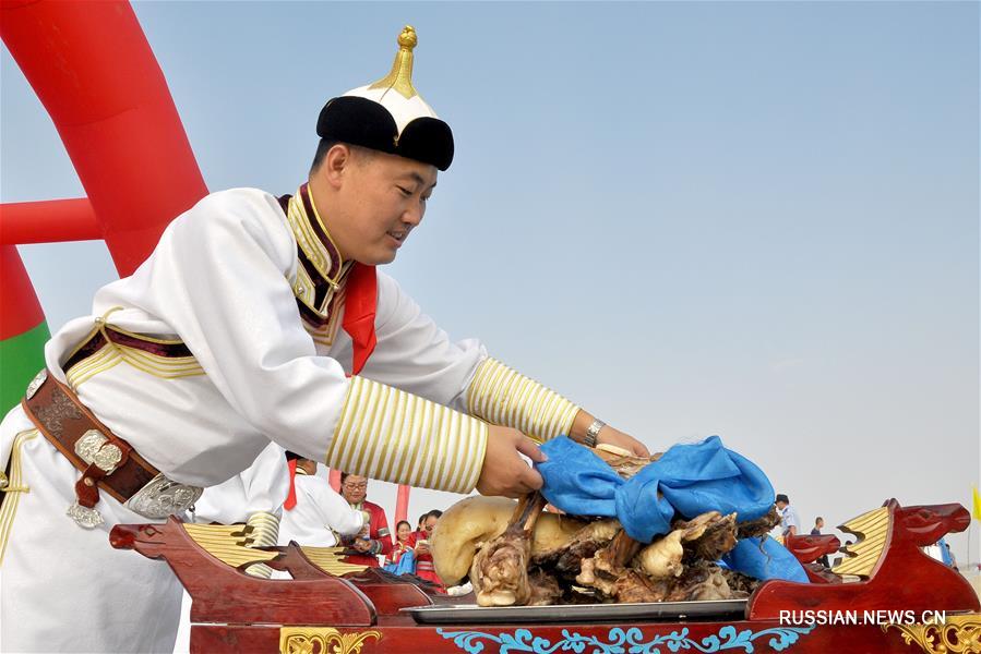 Праздник поклонения обо отметили во Внутренней Монголии