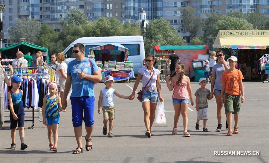 Ярмарка "Пора в школу!" в Минске